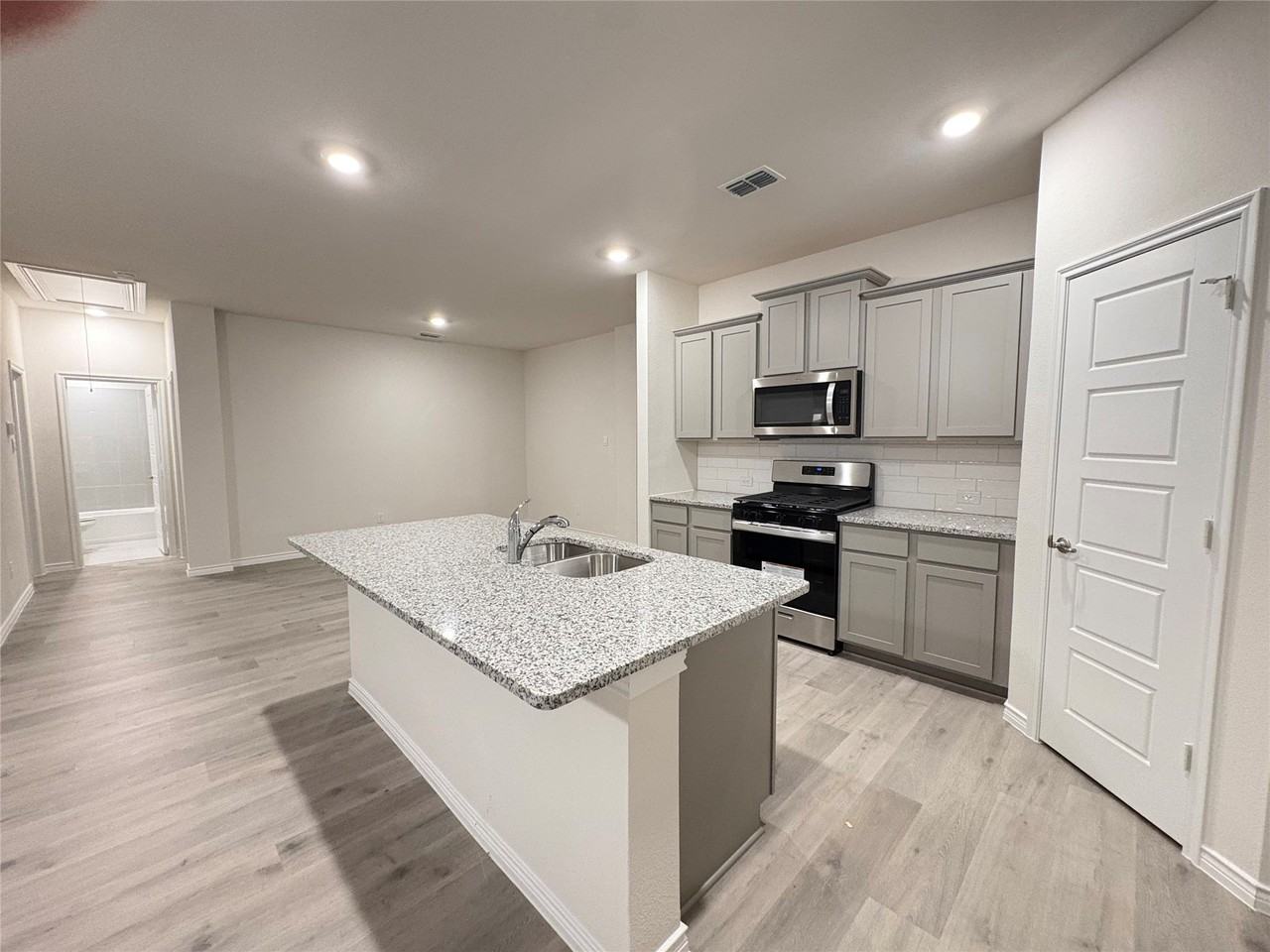 10120 High Grade Dr - Photo 3 of 9