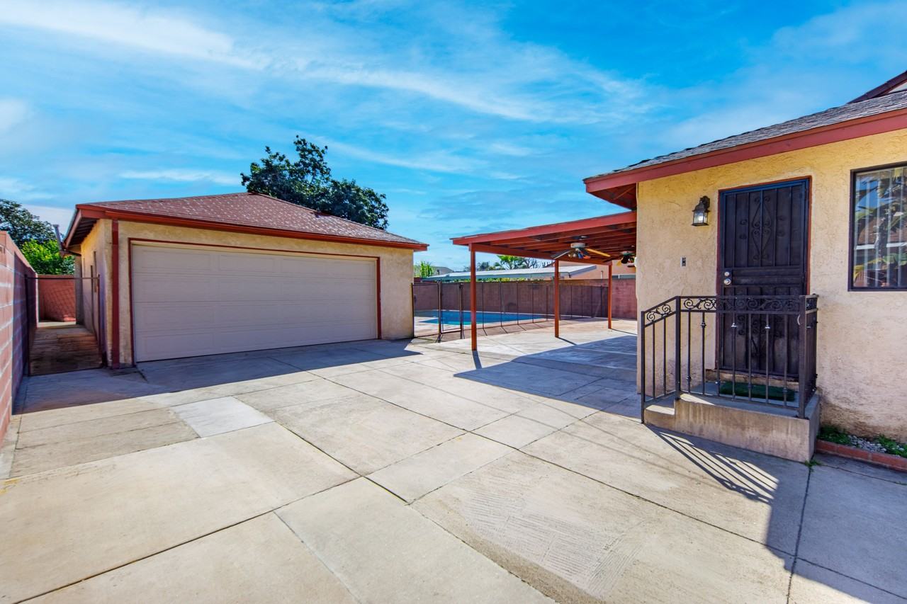 1618 S Meeker Ave #1 - Photo 2 of 17