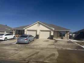 1403 Powder River Dr #B - Photo 1 of 1