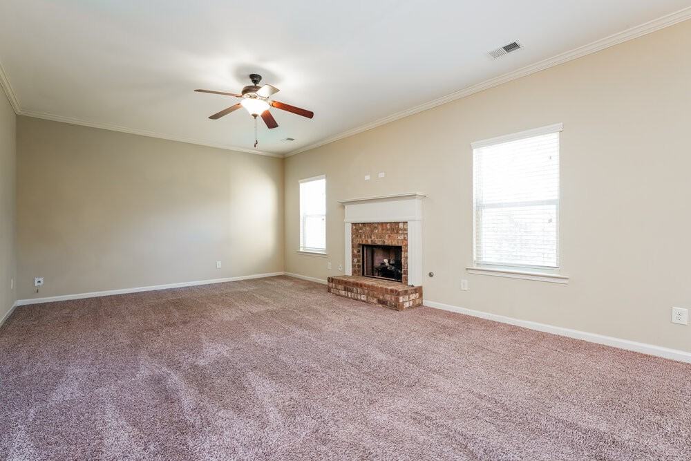 2115 Malanga Ct - Photo 4 of 17