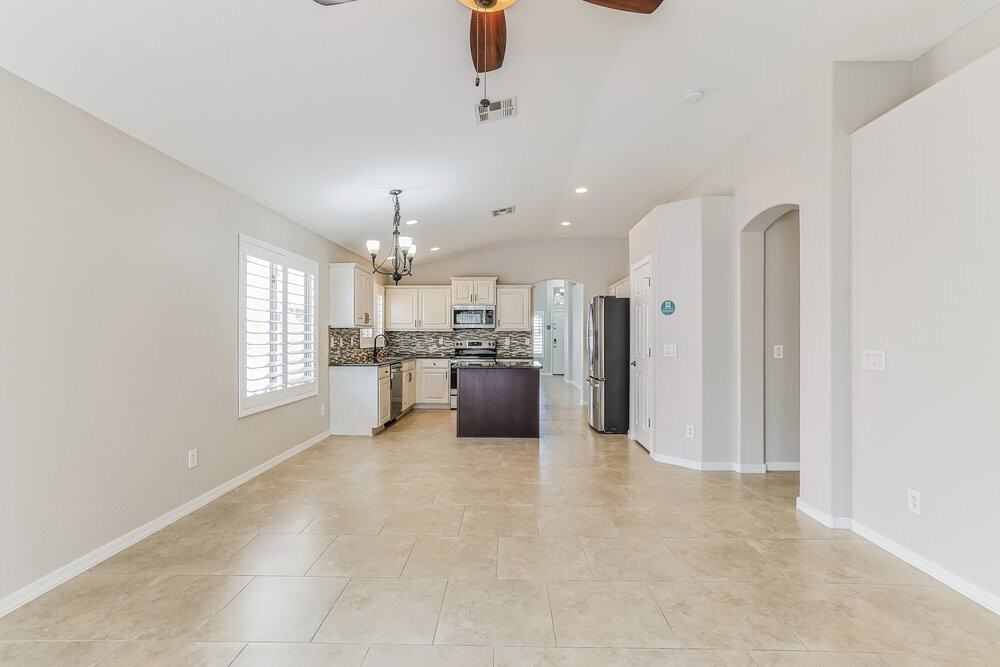 33554 N Cobble Stone Dr - Photo 7 of 16