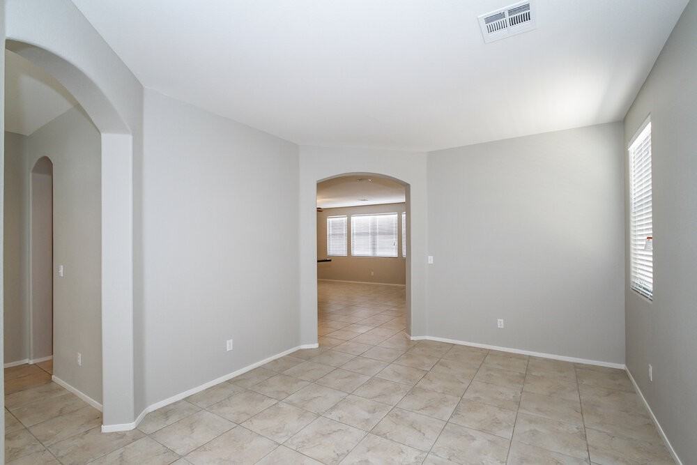 132 Rolling Cove Ave - Photo 5 of 21