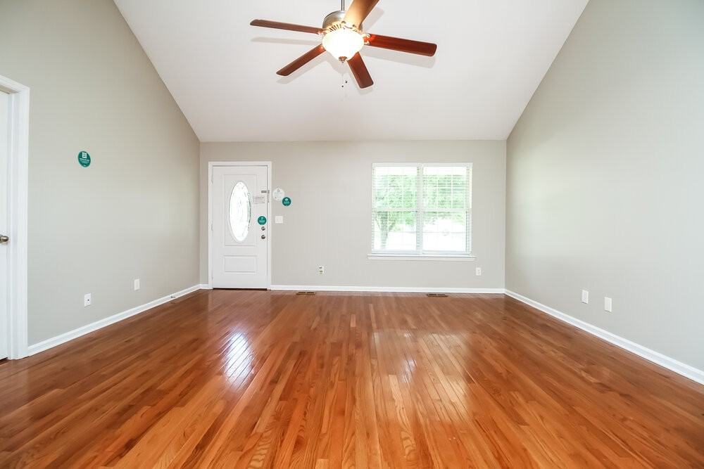 2231 Sawmill St - Photo 3 of 16