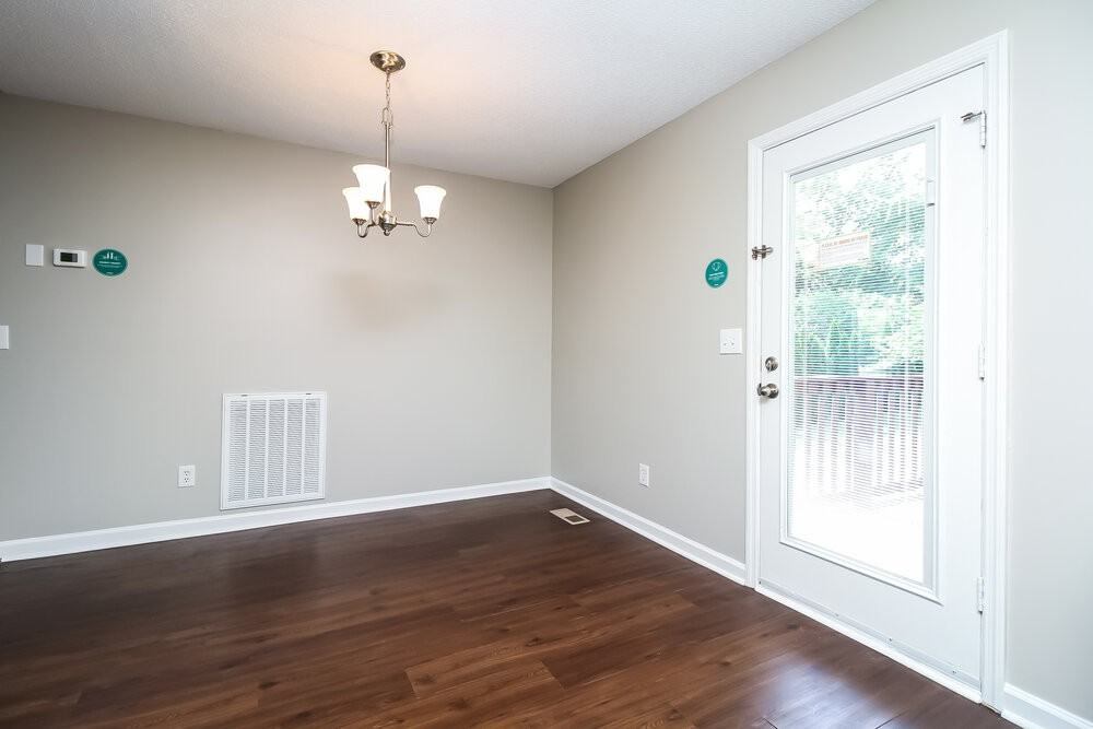 2231 Sawmill St - Photo 5 of 16