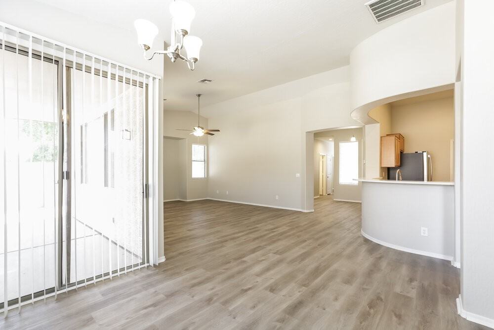 7308 W Superior Ave - Photo 7 of 16