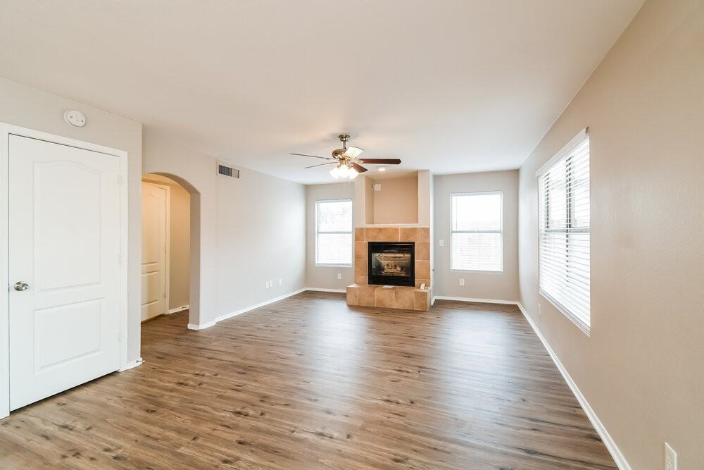 1766 E Tyson St - Photo 5 of 17