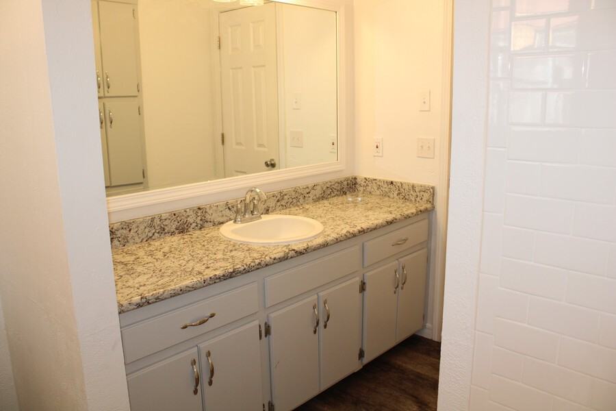 1403 W Aries Rd - Photo 5 of 9