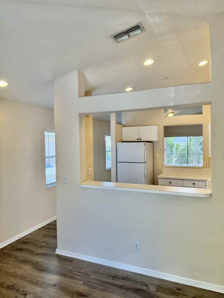 26728 Little John Ct #7 - Photo 3 of 8