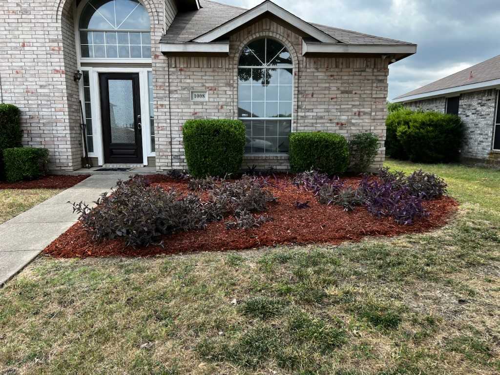 1008 Mockingbird Ln - Photo 4 of 5