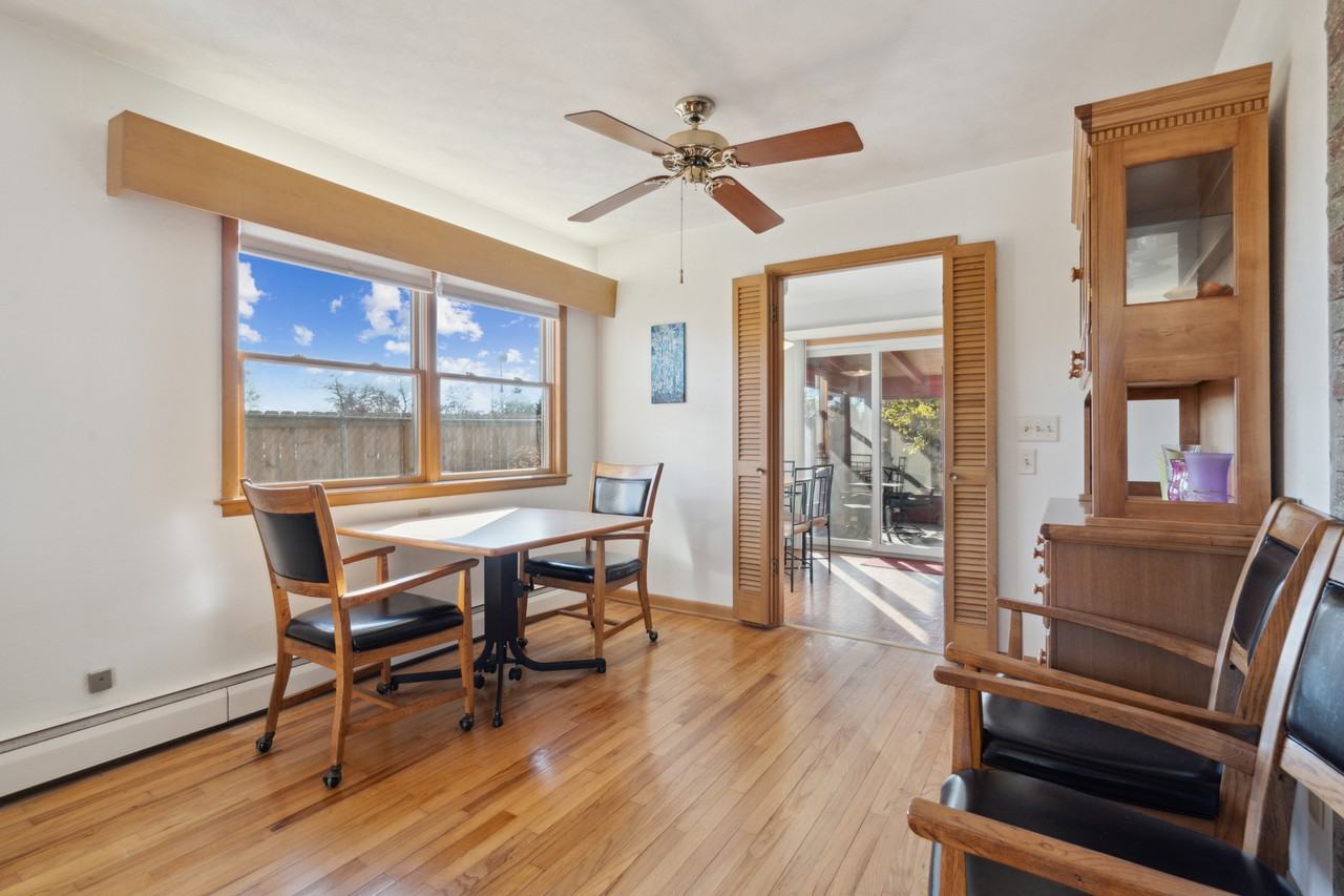 6 Oak Park Ct - Photo 5 of 22