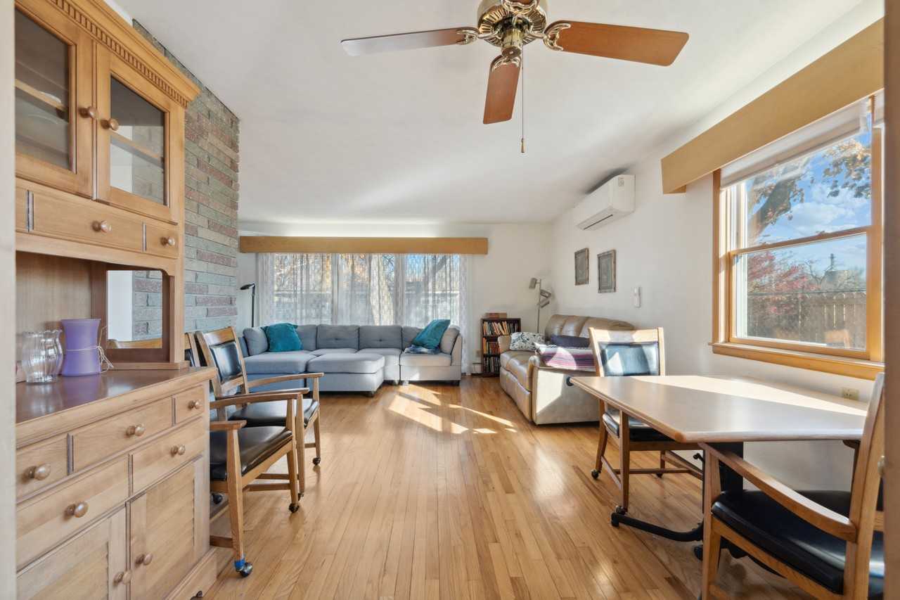 6 Oak Park Ct - Photo 6 of 22