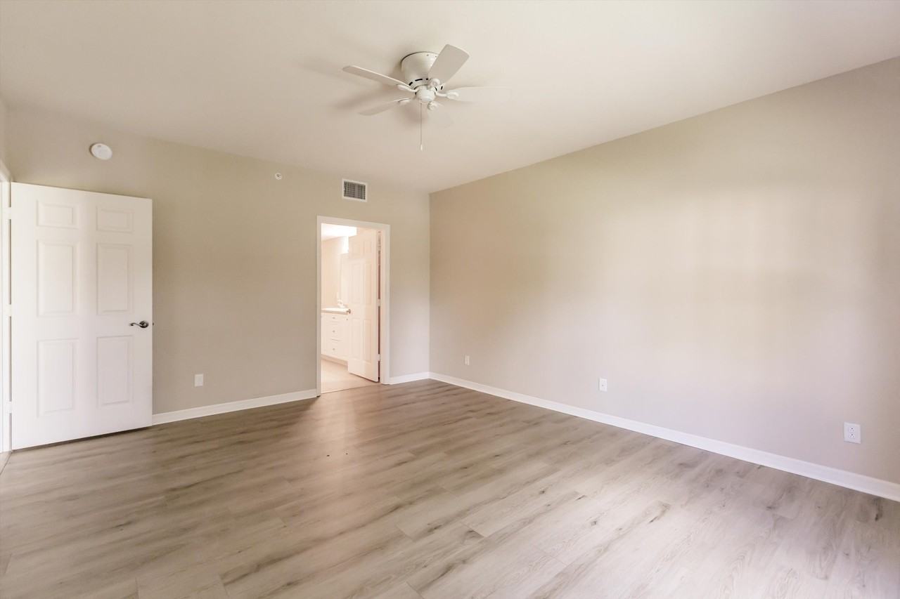 27500 Palmesta Cir #44 - Photo 7 of 17