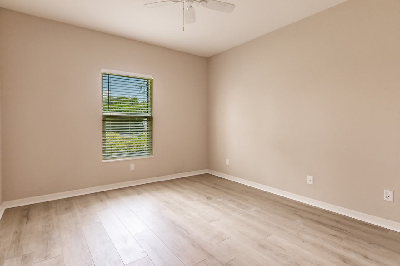 27470 Palmesta Cir #32 - Photo 7 of 13