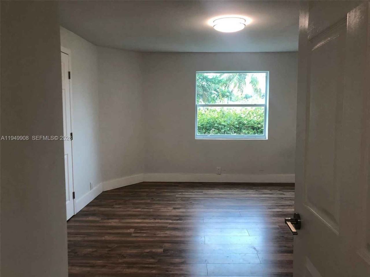 8000 Nw 12th Pl - Photo 6 of 13