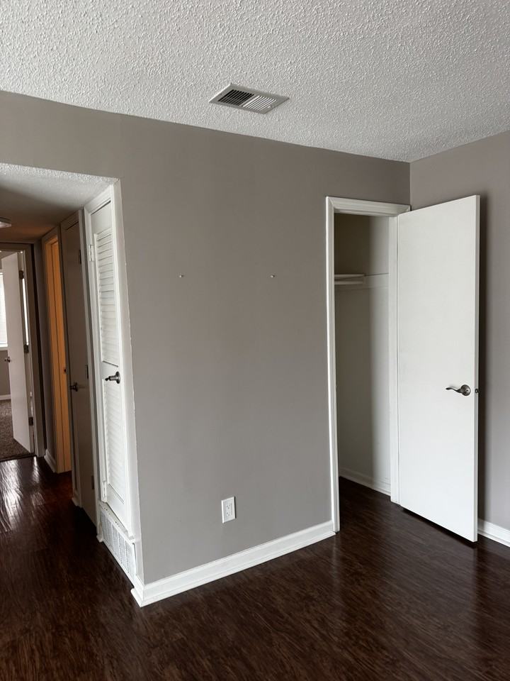 2019 Benson Gardens Blvd #3 - Photo 3 of 4
