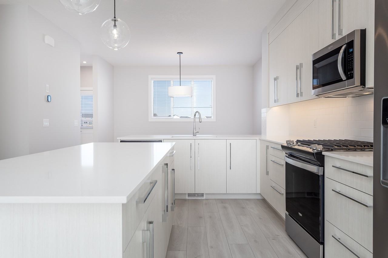 140 Walcrest Blvd Se - Photo 6 of 22