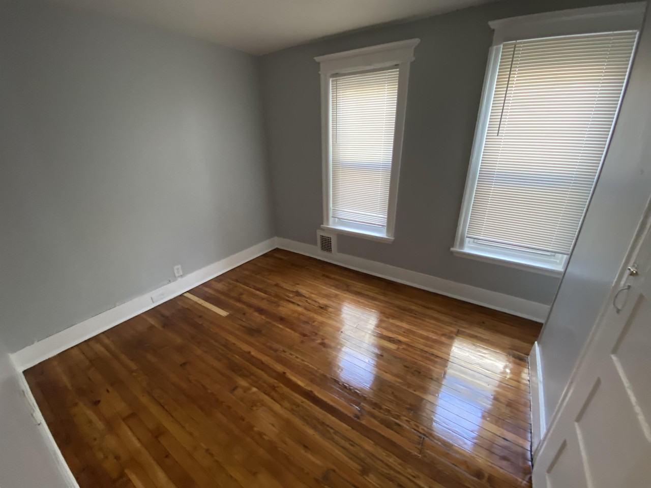 1507 Wildwood Ave - Photo 5 of 10