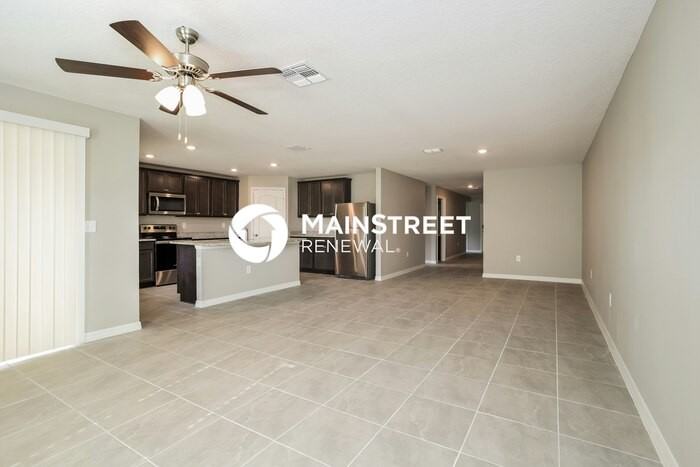 1353 Brenway Dr - Photo 4 of 16