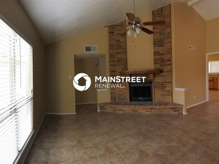 508 Nora Ln - Photo 6 of 24