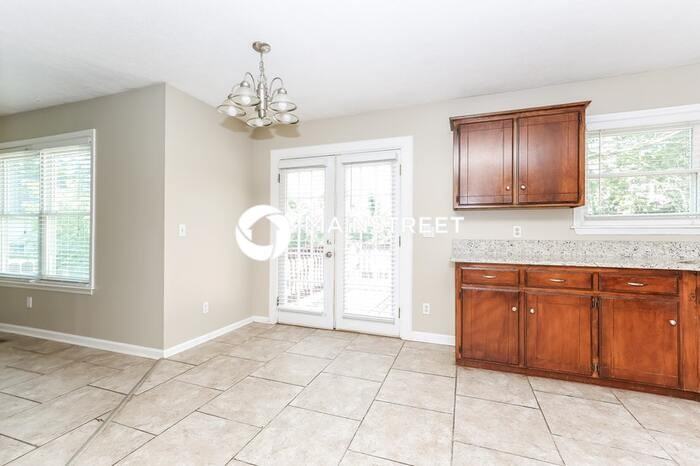 631 Blake Moore Dr - Photo 7 of 16