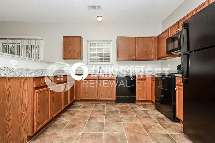 6216 Polar Fox Ct - Photo 7 of 17