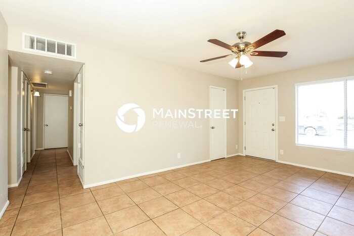 7540 N 35th Ave - Photo 3 of 16