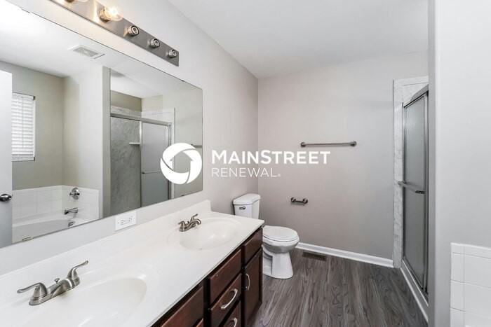 3201 Cotton Ln - Photo 6 of 12