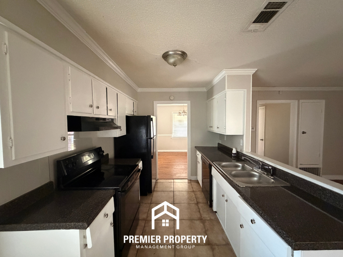 5037 Woodlark Ave - Photo 4 of 19