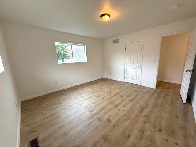 1880 8th St Se #NA - Photo 3 of 16