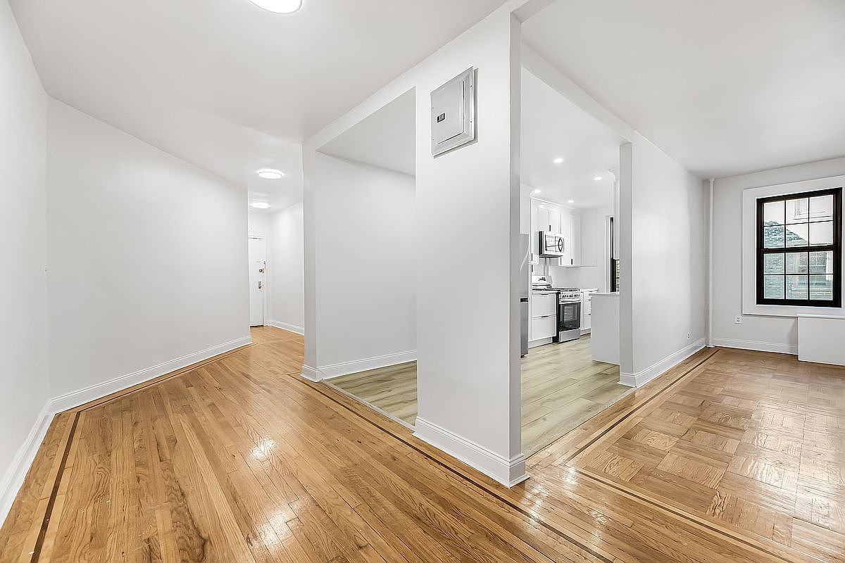 1100 Grand Concourse #6L - Photo 3 of 12