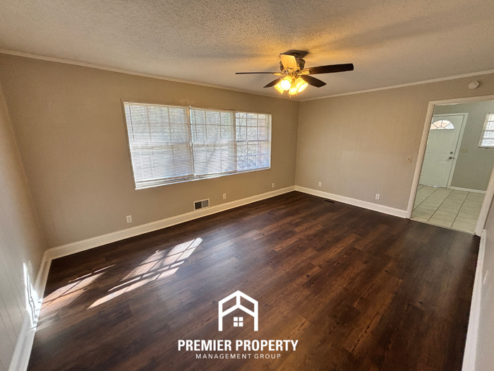 634 Broken Bow Cir - Photo 4 of 31