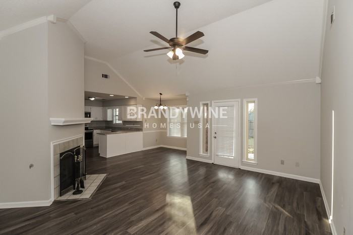 5293 Shady Ridge Dr - Photo 3 of 21