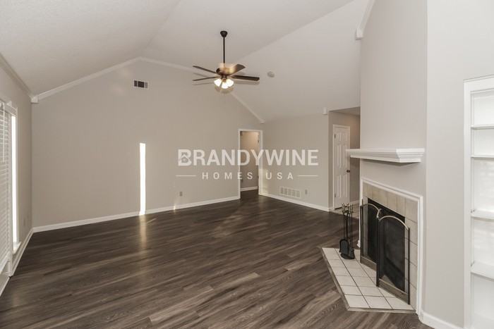 5293 Shady Ridge Dr - Photo 5 of 21