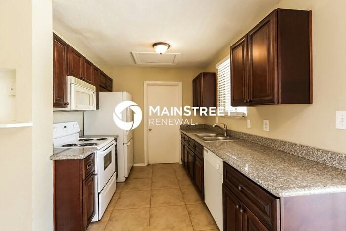 3133 W Marshall Ave - Photo 7 of 16