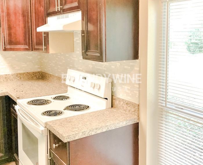 6043 Park St - Photo 5 of 14