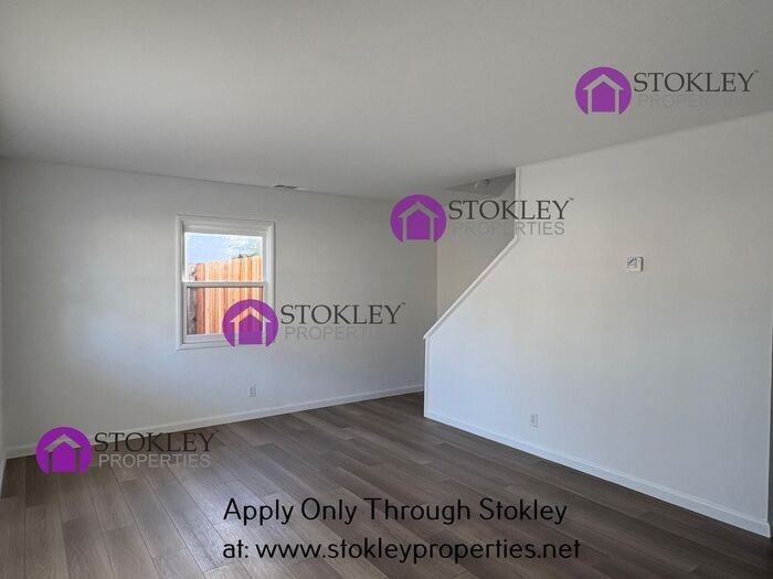 1467 Cape Cod Way - Photo 2 of 12