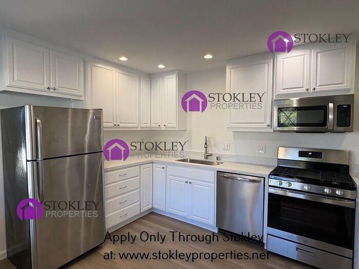 1467 Cape Cod Way - Photo 4 of 12