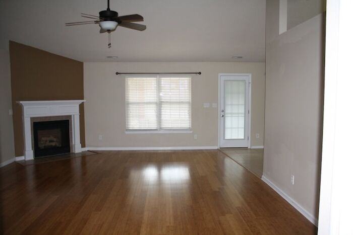 137 Clover Ridge Dr - Photo 4 of 15