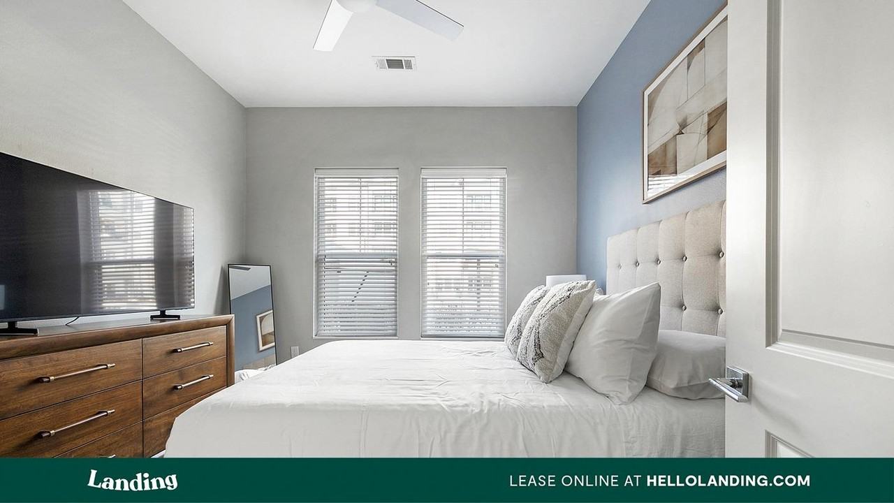 15401 Chenal Pkwy - Photo 4 of 50