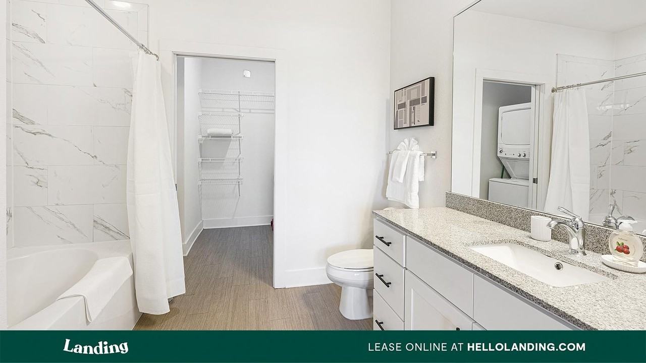 15401 Chenal Pkwy - Photo 5 of 50
