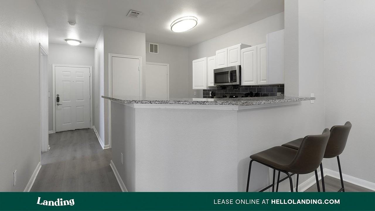 9835 Fredericksburg Road - Photo 6 of 50