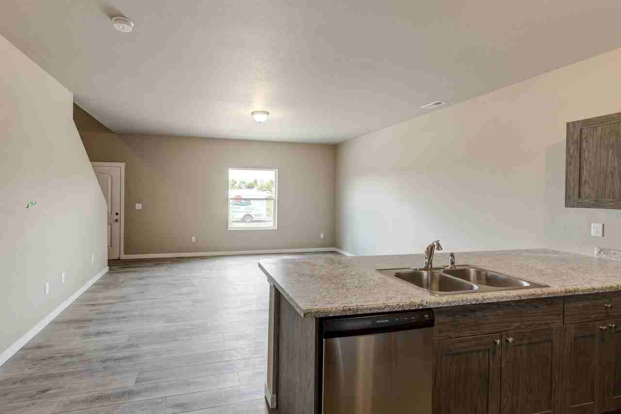 4685 Pleasant Port Vw #1 - Photo 5 of 21