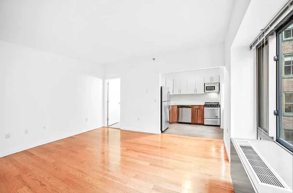 30 W 18th St #6A - Photo 2 of 5