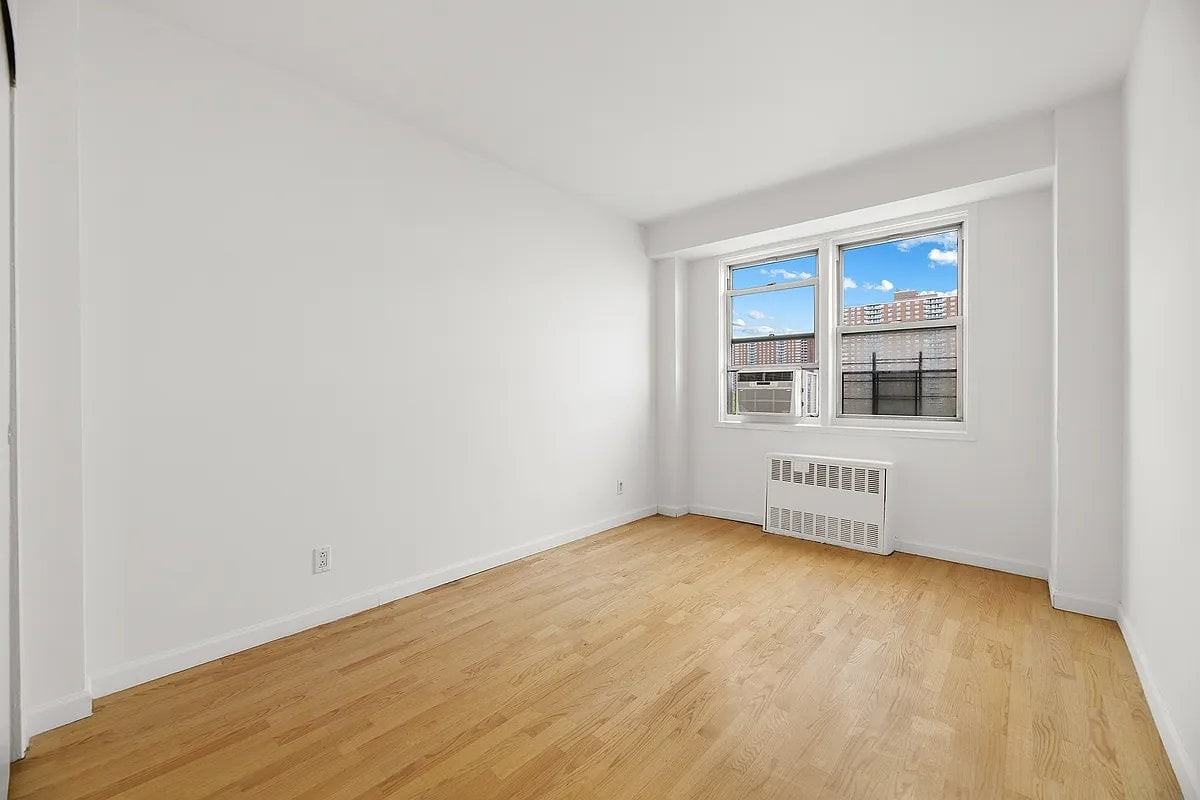 620 Malcolm X Blvd #11N - Photo 4 of 7