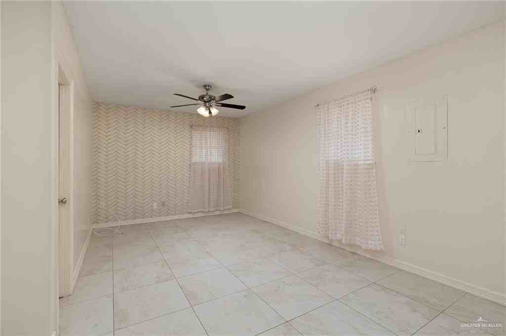 914 N 15th St - Photo 7 of 13