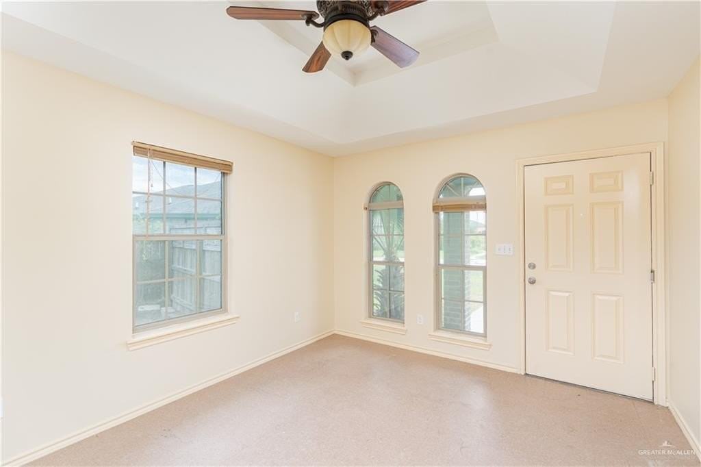 2900 Fuerte Ave - Photo 2 of 19