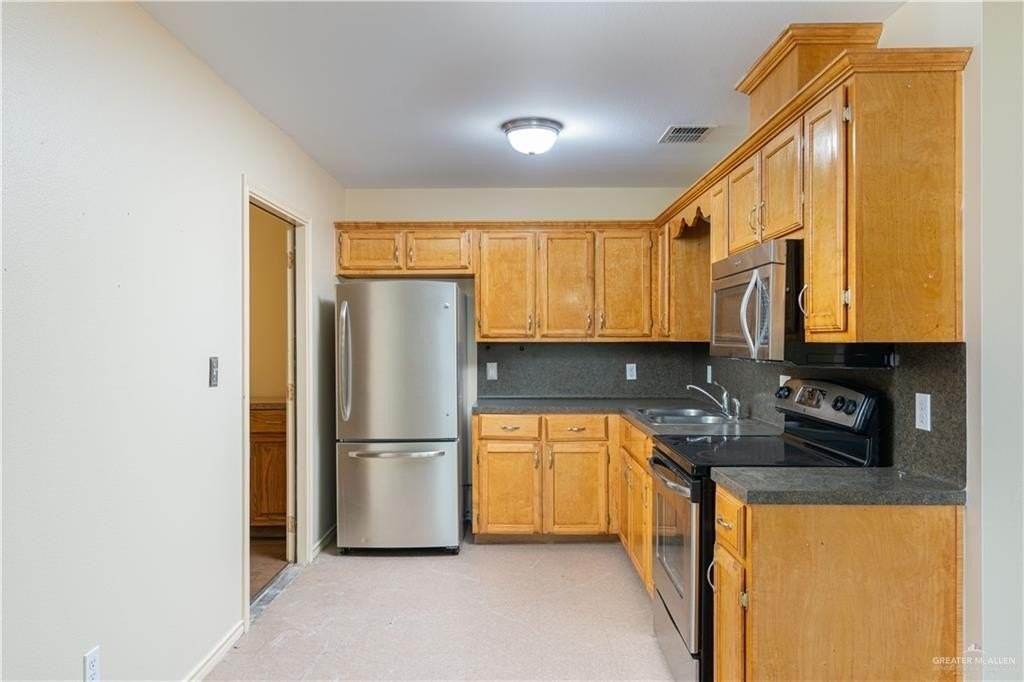 2900 Fuerte Ave - Photo 4 of 19