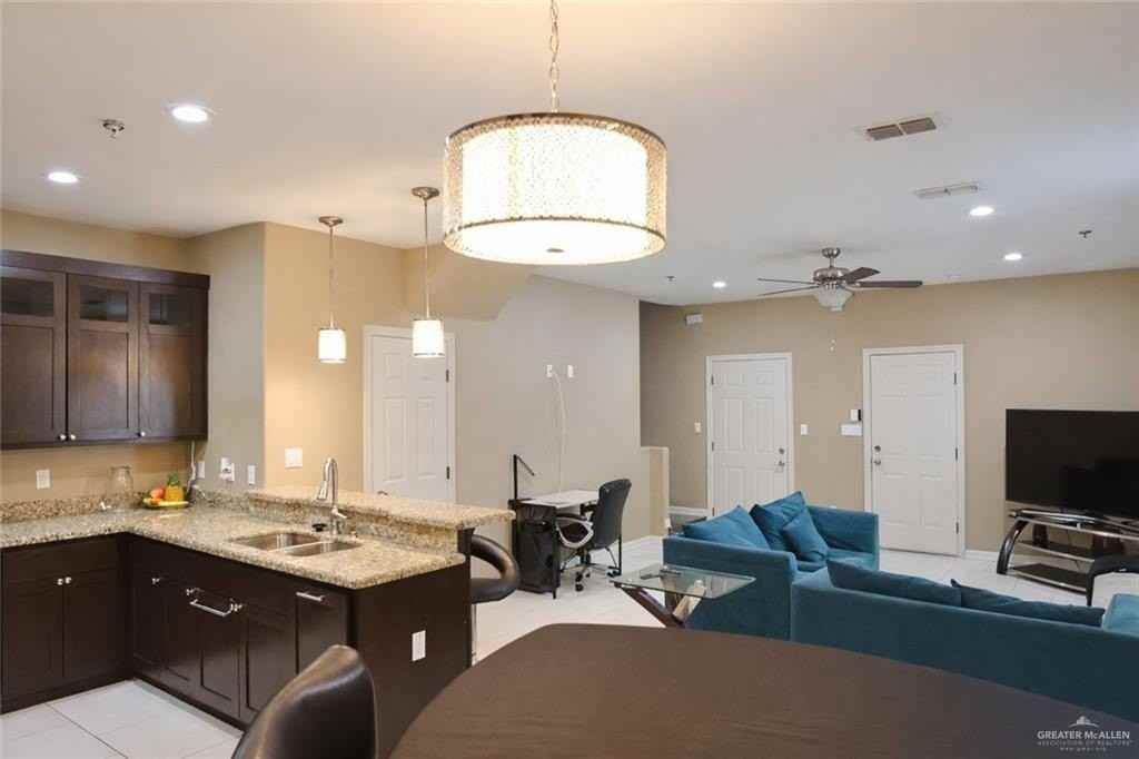 1204 E Daffodil - Photo 6 of 14