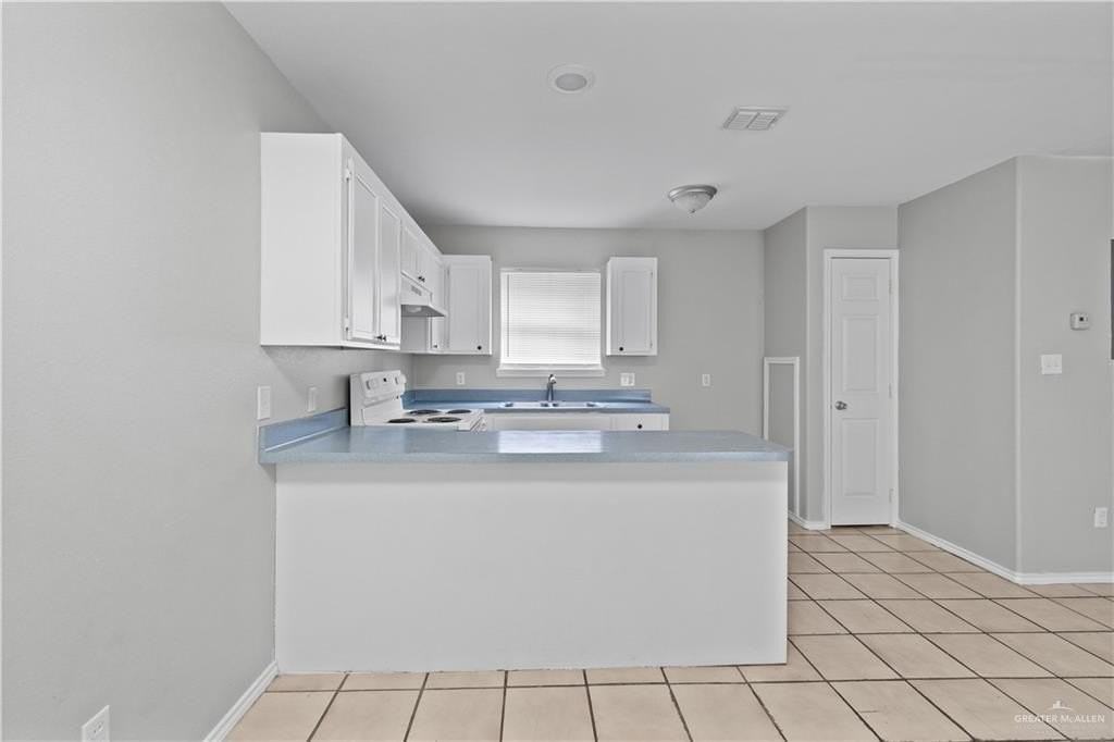 2405 Hibiscus Ave - Photo 6 of 10