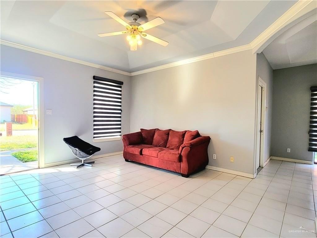 1912 N Opal St - Photo 2 of 21